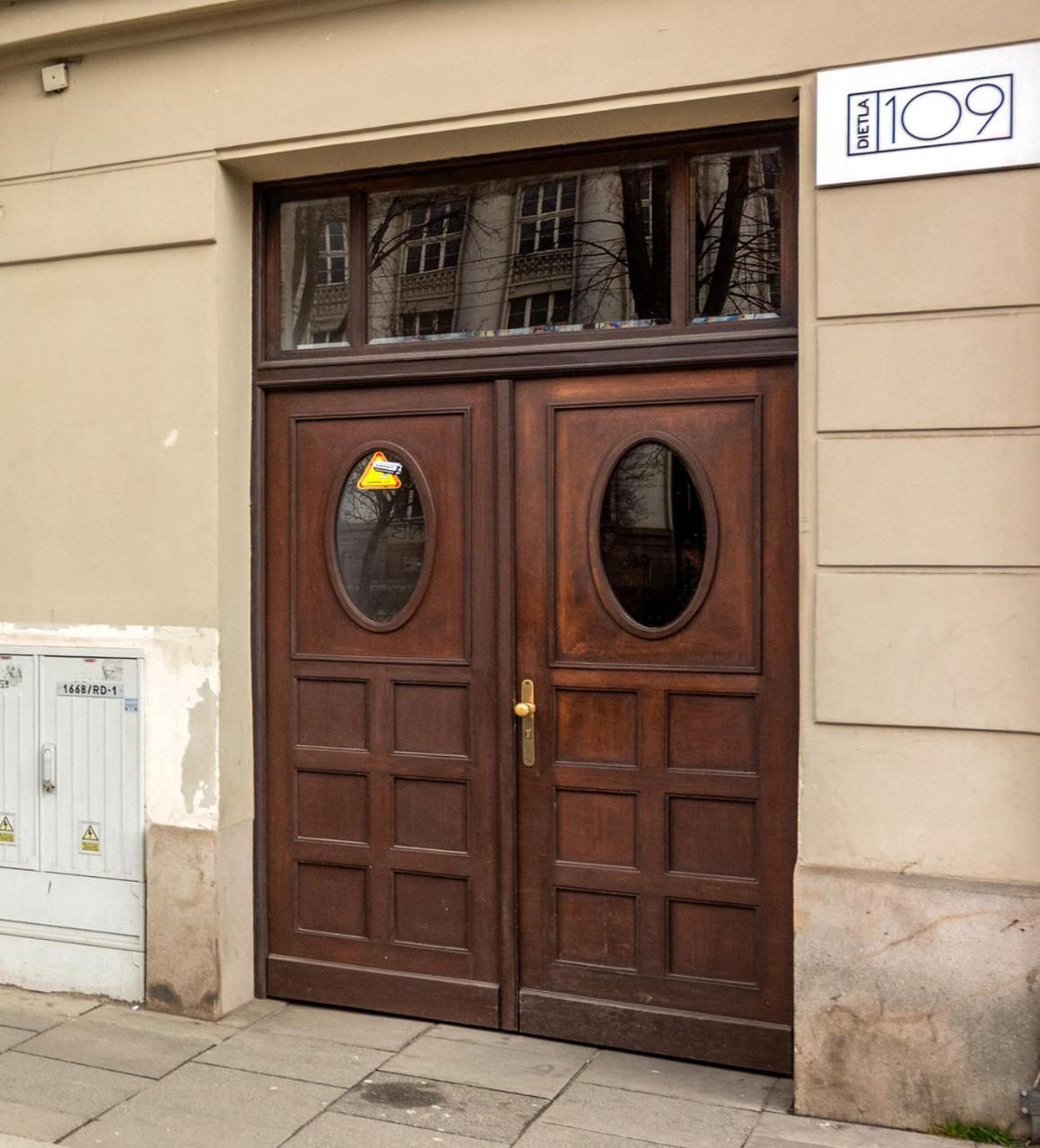 Modern APARTMENT ARIZONA STUDIO OLD TOWN Dietla balcony Krakau Exterior foto